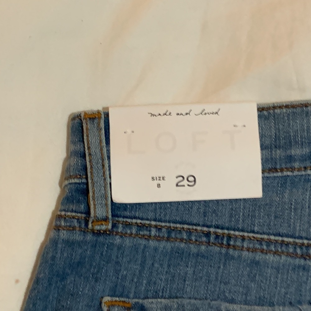 NWT, Ann Taylor Loft Blue Jean Shorts - Picture 3 of 3